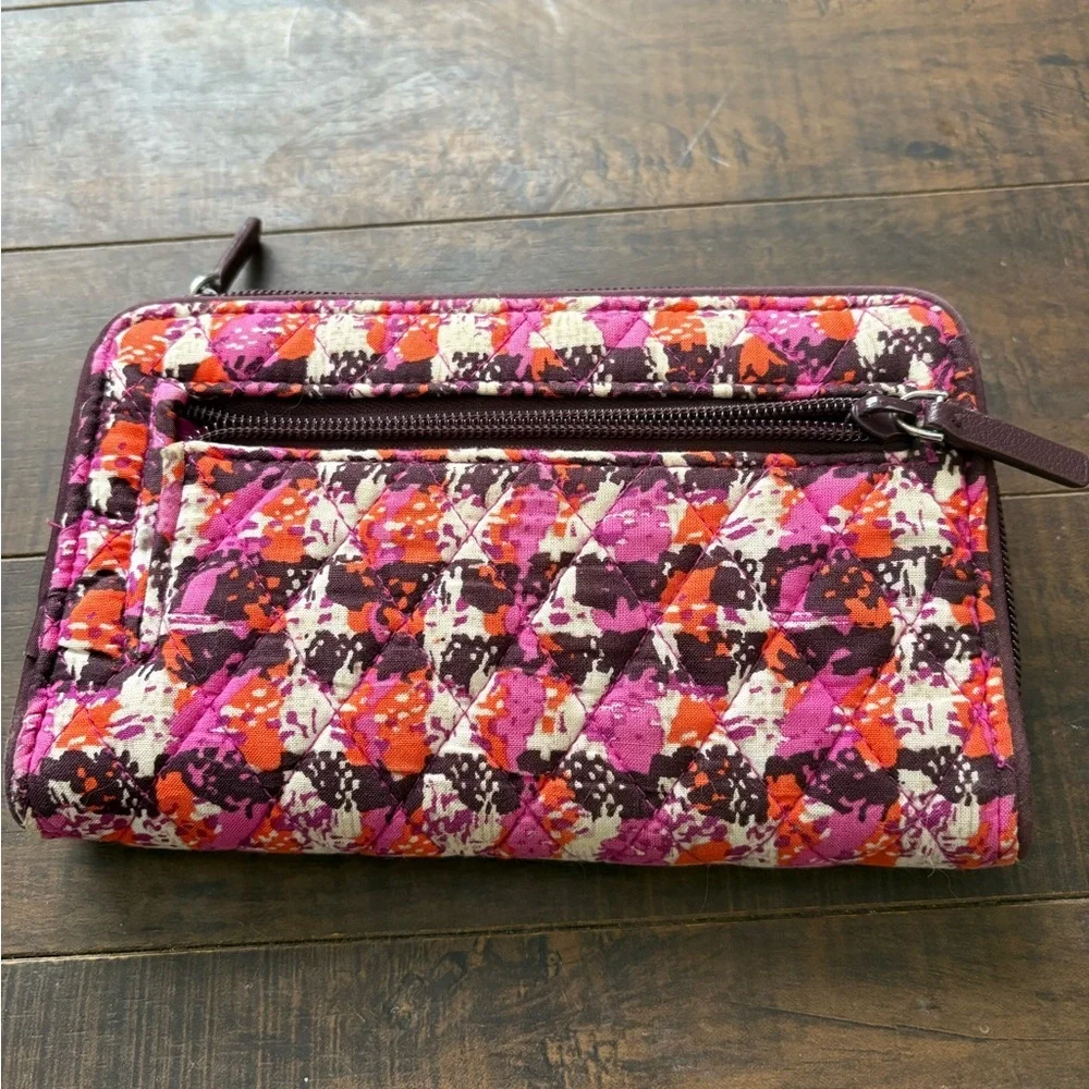 Vera Bradley RFID Turnlock wallet in Houndstooth Tweed pattern - Picture 7 of 11